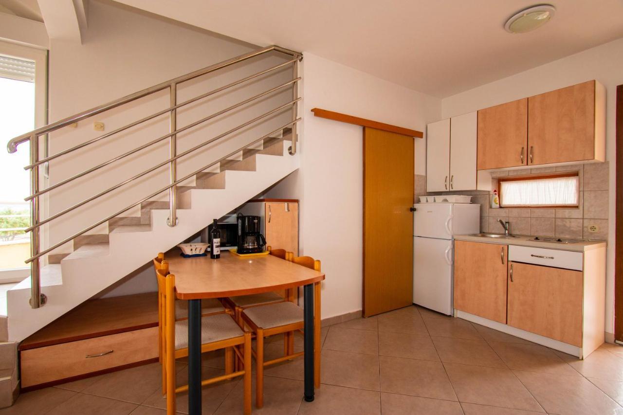 Apartments Matas Sukosan Luaran gambar
