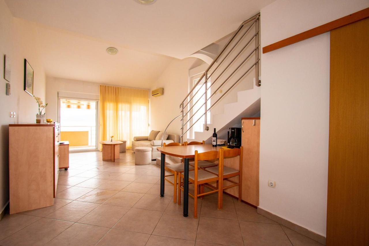 Apartments Matas Sukosan Luaran gambar